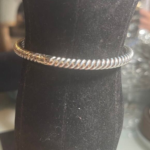 Hinged bangle bracelet citrine and gold accents - Picture 8 of 9